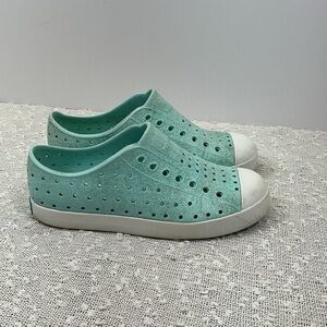 NATIVE Jefferson Kids 12 Aqua Glitter Slip-On Water Shoes